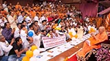  Devotees doing darshan of Swamishri