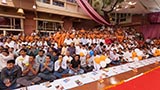  Devotees doing darshan of Swamishri