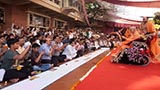  Devotees doing darshan of Swamishri