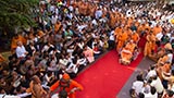  Devotees doing darshan of Swamishri