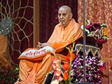  Swamishri during the Janm Jayanti assembly