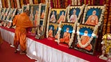  Pujya Ishwarcharan Swami performs pujan of murtis