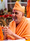  Swamishri in a divine, jovial mood