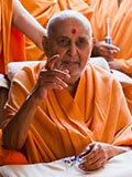  Swamishri in a divine, jovial mood