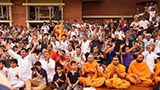  Devotees doing darshan of Swamishri
