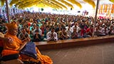  Devotees doing darshan of Swamishri