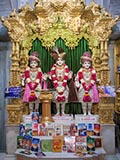  Bhagwan Swaminarayan, Aksharbrahman Gunatitanand Swami and Shri Gopalanand Swami