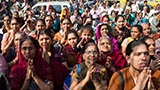  Devotees doing darshan of Swamishri