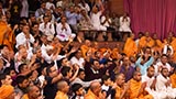  Devotees doing darshan of Swamishri