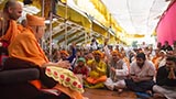  Devotees doing darshan of Swamishri