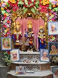  Shri Harikrishna Maharaj and Shri Radha-Krishna Dev