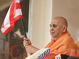  Swamishri waves BAPS flag