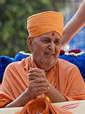 Swamishri in a divine mood