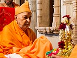  Swamishri engrossed in darshan