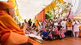  Devotees doing darshan of Swamishri