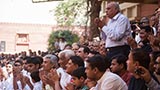 Devotees doing darshan of Swamishri