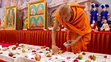  Pujya Mahant Swami performs pujan of shilas