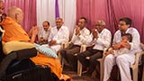  Devotees doing darshan of Swamishri