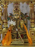Shri Harikrishna Maharaj adorned in chandan