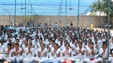 Devotees doing darshan of Swamishri