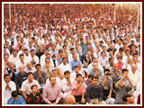 Pramukh Swami Maharaj's 89th Birthday Celebration<br>Bochasan<br>25 November 2009 - 