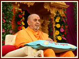 Pramukh Swami Maharaj's 89th Birthday Celebration<br>Bochasan<br>25 November 2009 - 