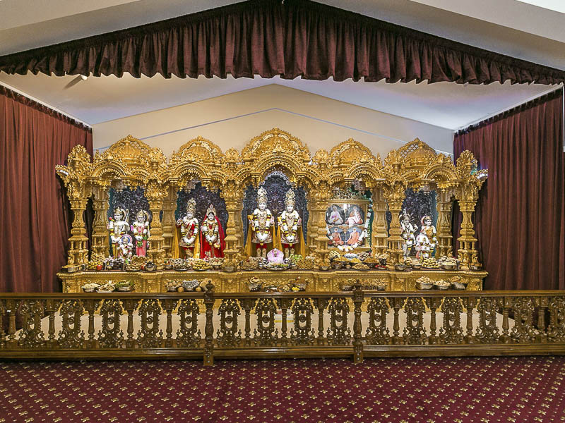 Thakorji at BAPS Shri Swaminarayan Mandir, Rotorua, New Zealand