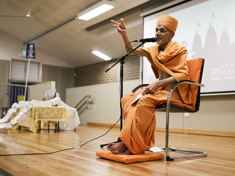 Pujya Mahant Swami addresses the 'My Mandir, My Home'- Bal-Balika Shibir, Sydney