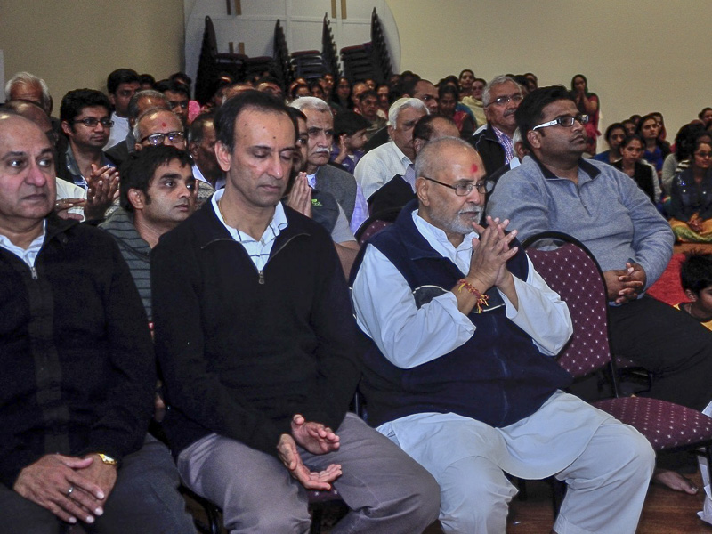 Devotees during the shibir 