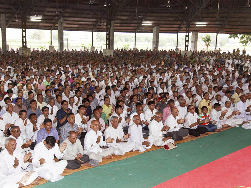 Dr APJ Abdul Kalam Honored in BAPS Assembly, Surat