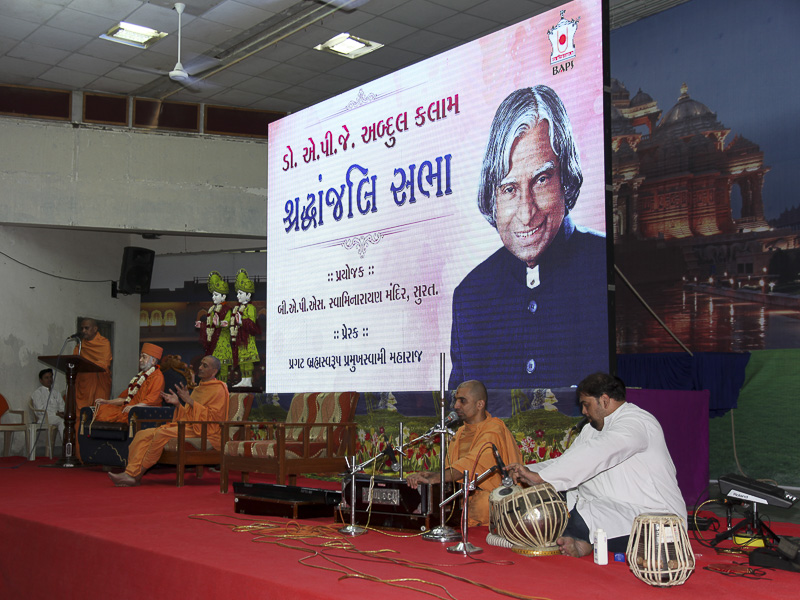 Dr APJ Abdul Kalam Honored in BAPS Assembly, Surat