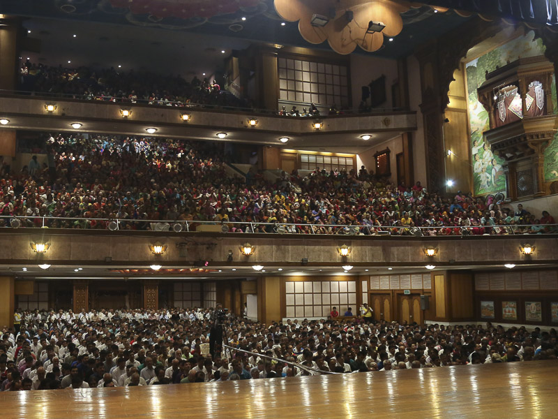 Dr APJ Abdul Kalam Honored in BAPS Assembly, Mumbai