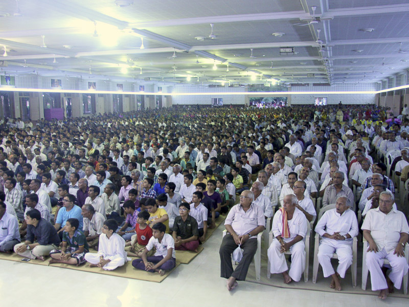 Dr APJ Abdul Kalam Honored in BAPS Assembly, Bhavnagar