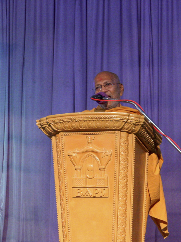 Dr APJ Abdul Kalam Honored in BAPS Assembly, Bhavnagar
