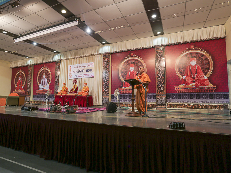 Dr APJ Abdul Kalam Honored in BAPS Assembly, Atladra (Vadodara)