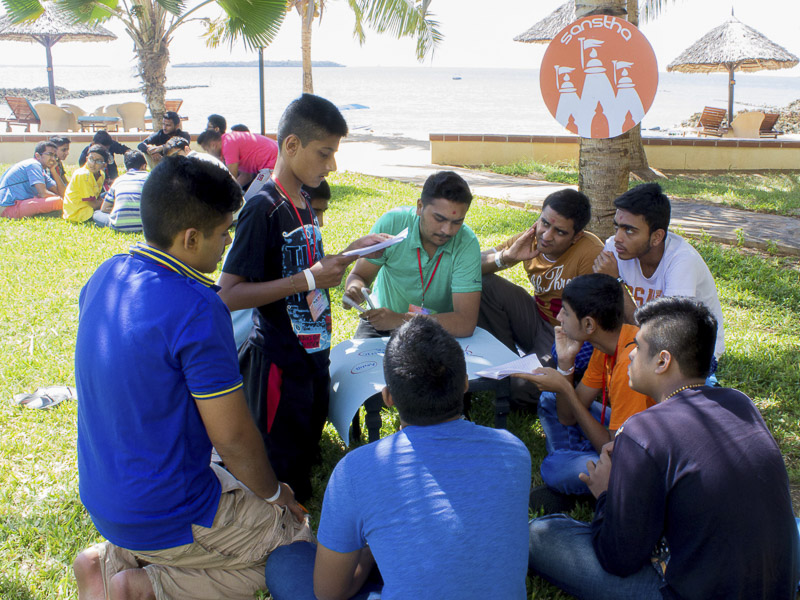 East Africa Kishore Winter Camp 2015, Dar-es-Salaam, Tanzania - Goshthi - Group Discussions