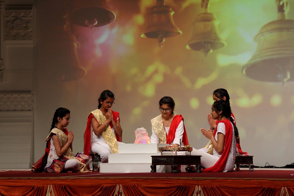 London Mandir 20th Anniversary: Finale Mahila Celebrations