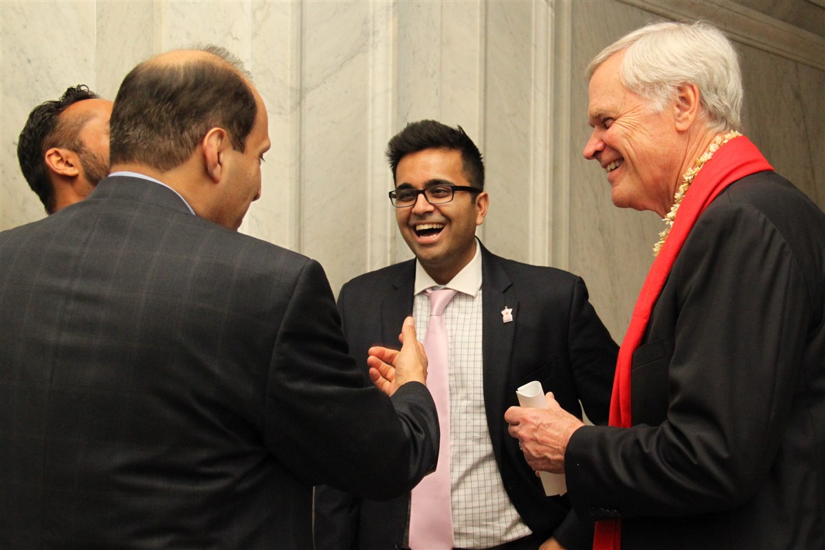 Rep. Ander Crenshaw of Florida with BAPS Volunteers