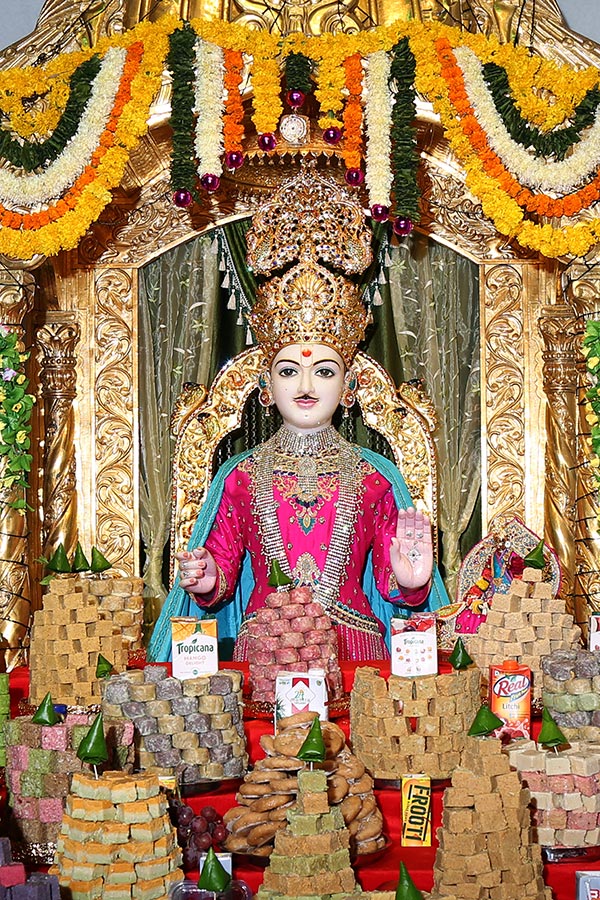 Annakut Celebration at BAPS Shri Swaminarayan Mandir, Surat