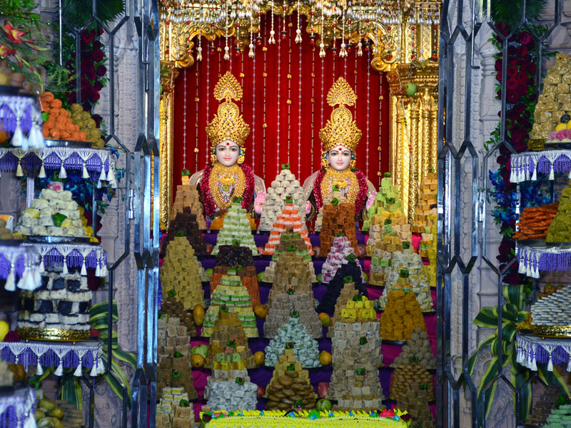 Annakut Celebration at BAPS Shri Swaminarayan Mandir, Tithal