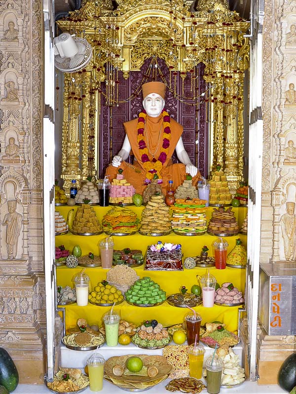 Annakut Celebration at BAPS Shri Swaminarayan Mandir, Gondal