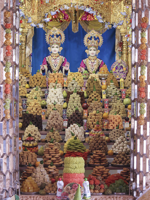 Annakut Celebration at BAPS Shri Swaminarayan Mandir, Nadiad