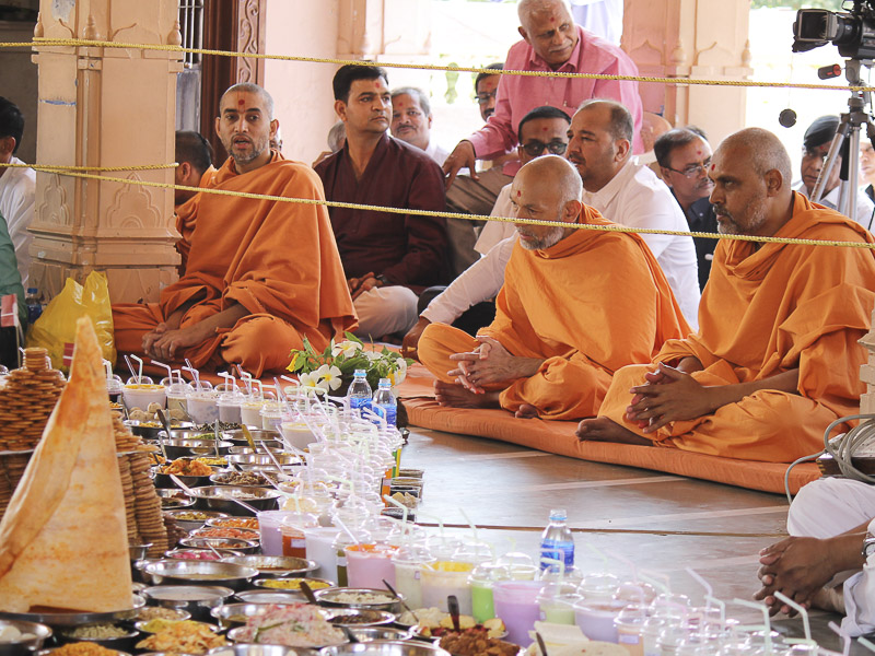 Annakut Celebration at BAPS Shri Swaminarayan Mandir, Nadiad