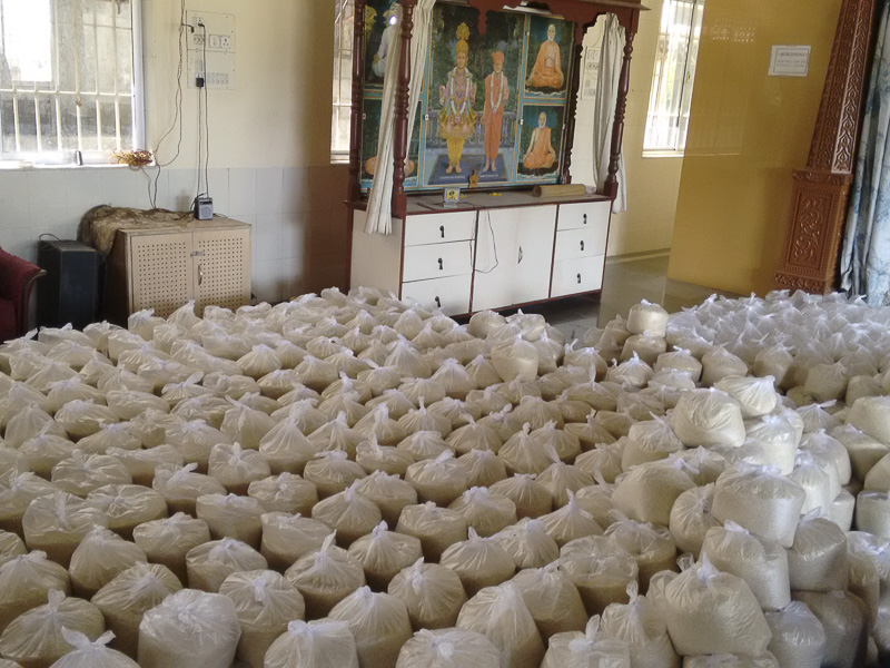 Flood Relief Work by BAPS in villages near Chennai, 12 December 2015