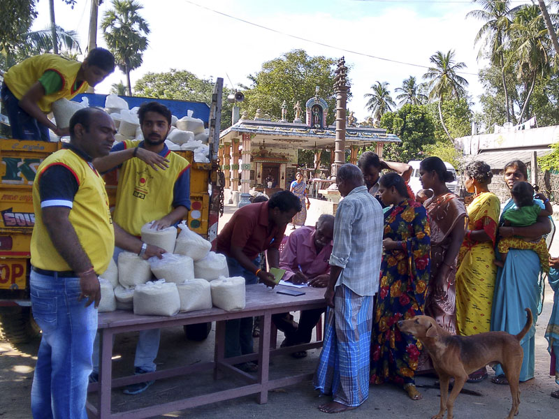 Flood Relief Work by BAPS in villages near Chennai, 12 December 2015