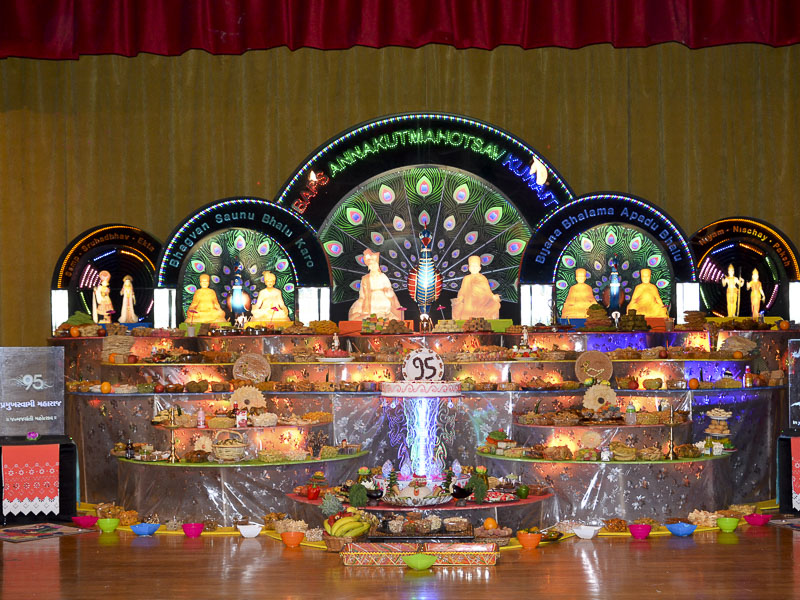 Pramukh Swami Maharaj's 95th Birthday Celebration, Kuwait