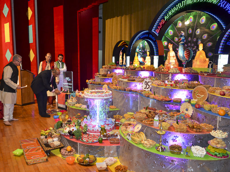 Pramukh Swami Maharaj's 95th Birthday Celebration, Kuwait