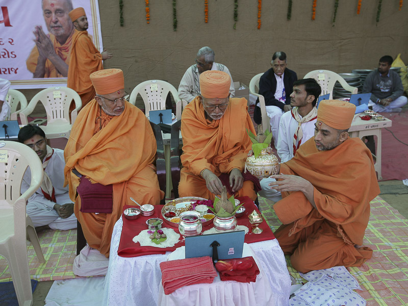 Shilanyas Ceremony for new BAPS Shri Swaminarayan Mandir, Nadiad