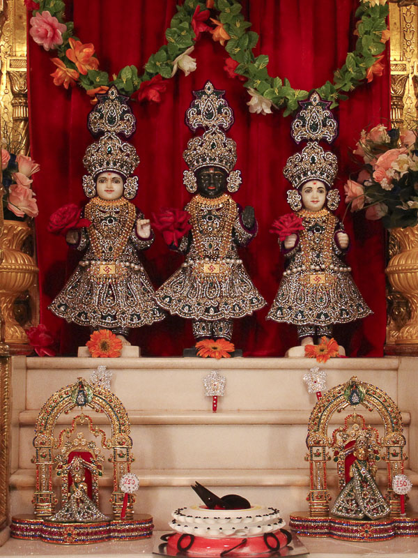 Bhagwan Swaminarayan, Aksharbrahman Gunatitanand Swami and Shri Gopalanand Swami