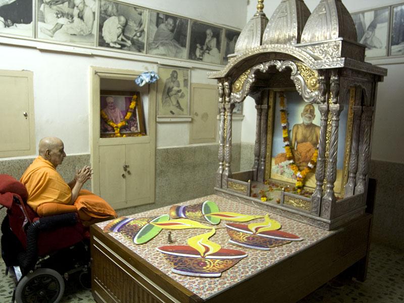 New Year Celebration with Pramukh Swami Maharaj, Gondal,2009 - 